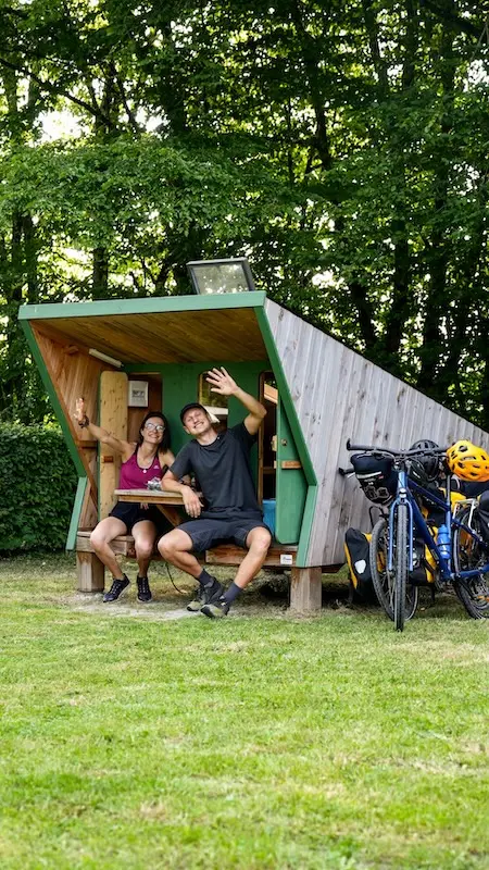 Cabane étape Valjoly sur un itinéraire vélo dans le Nord de la France